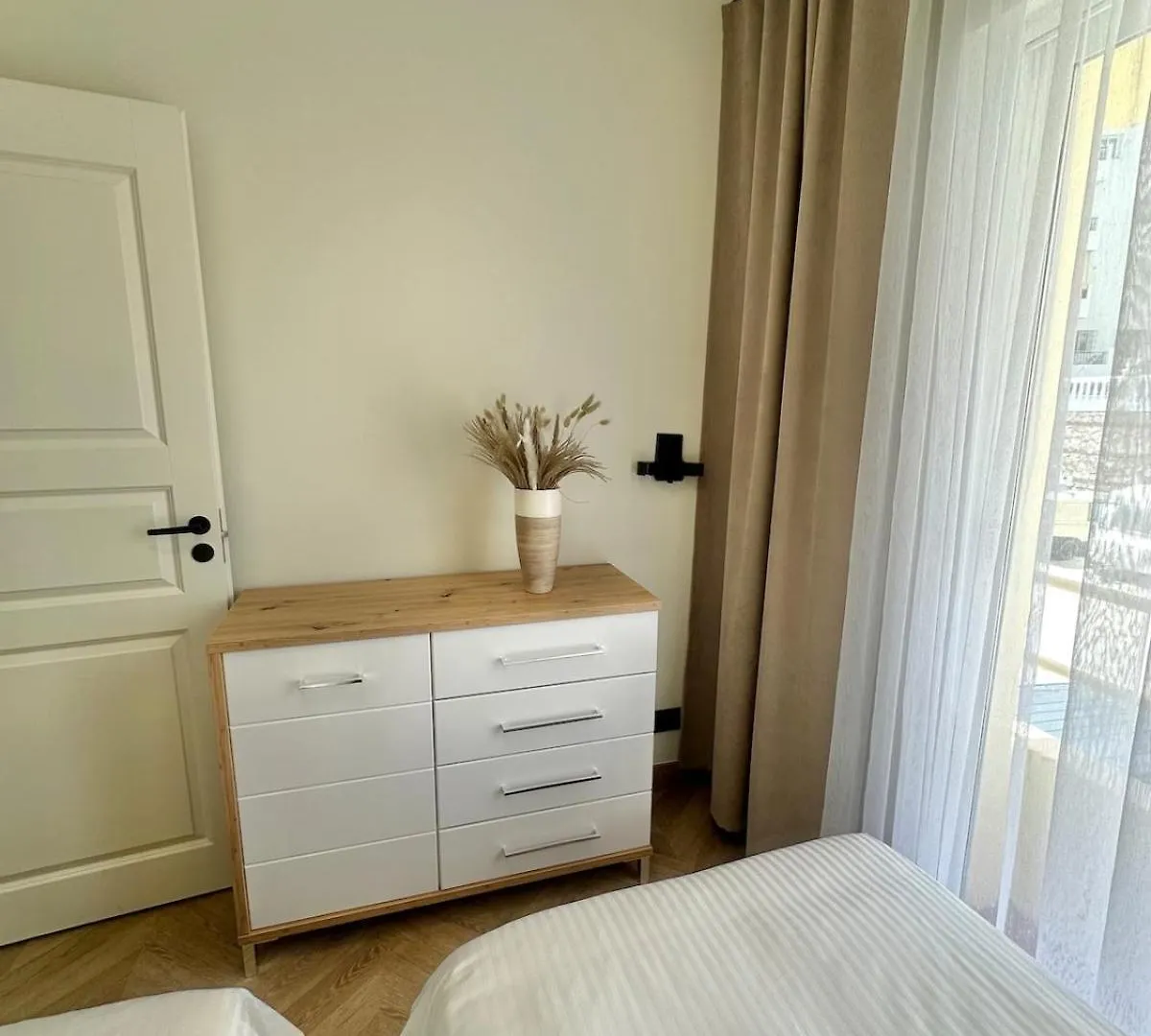 Ferienwohnung Casa Riviera, 2-Bdrm, Sea View, Pool, Parking Mijas
